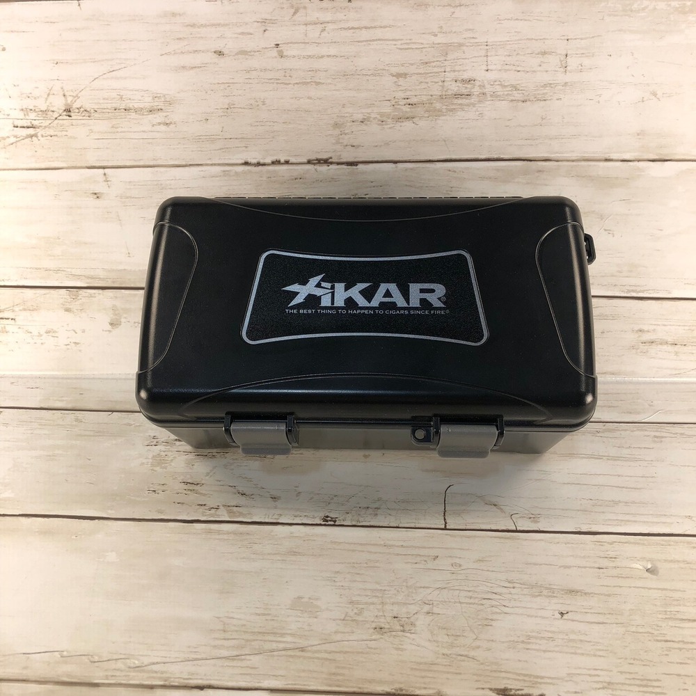 XIKAR 15 Cigar Travel Humidor Black 215XI Airtight Watertight Crushproof Case